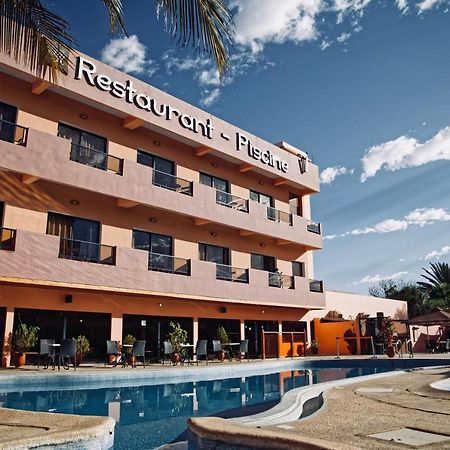 Hotel Iman Нуакшот Екстериор снимка